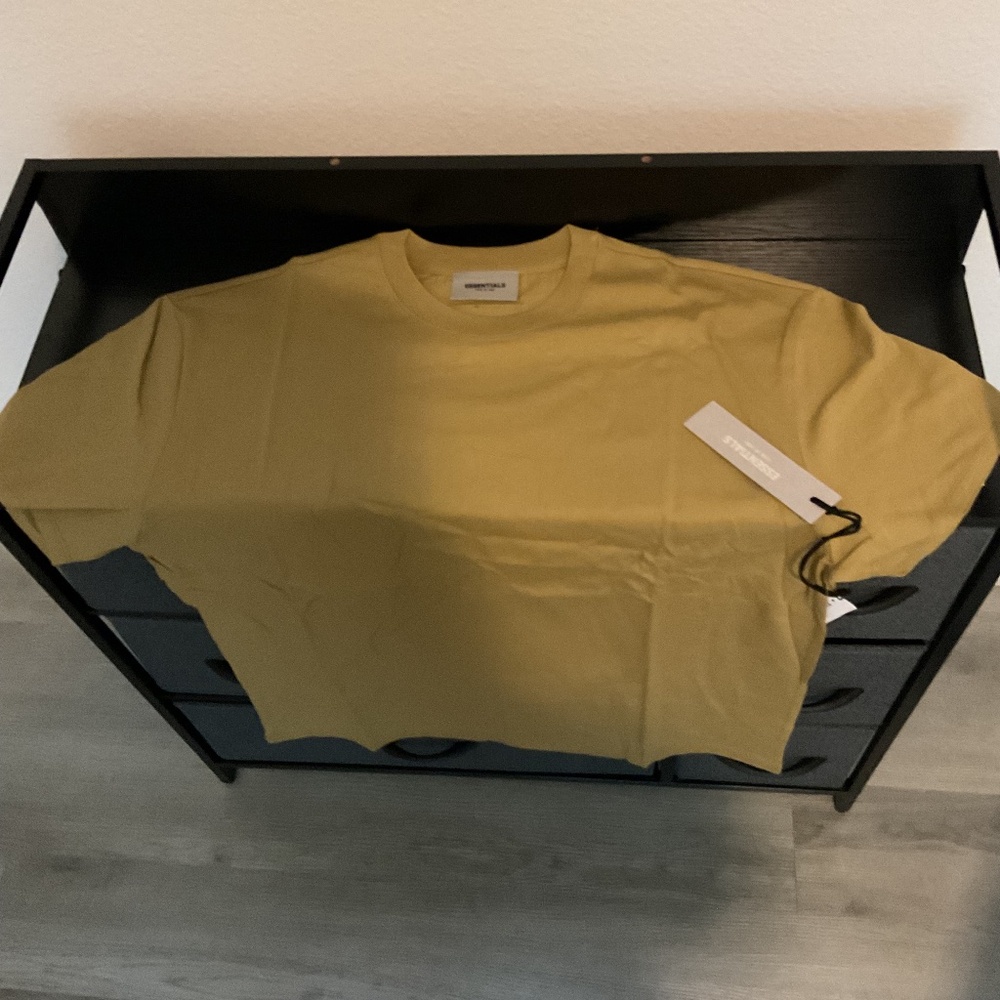 Fear of God ESSENTIALS T-Shirt Small Oversized Tan Khaki FOG Tee NEW w/ Tags